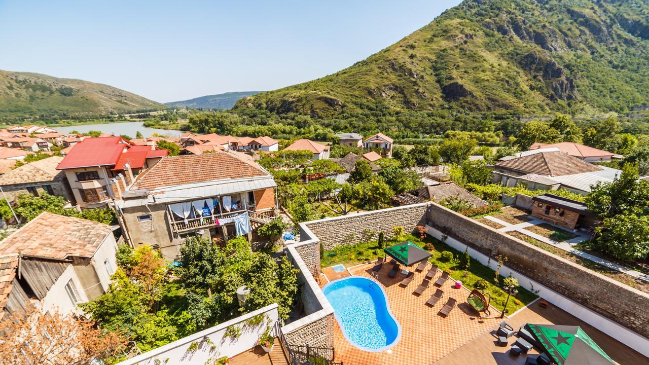 Hotel Gino Wellness Mtsʼkhetʼa Екстериор снимка